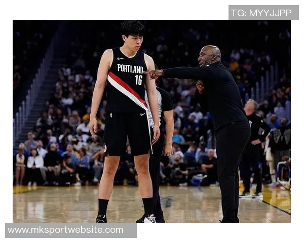 杨瀚森与约基奇差距明显但若能突破将成篮球界的全垒打